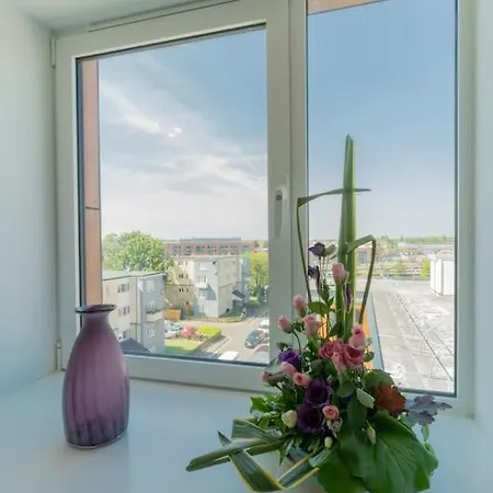 Apartman Penthouse With Gated Parking Close To Center *